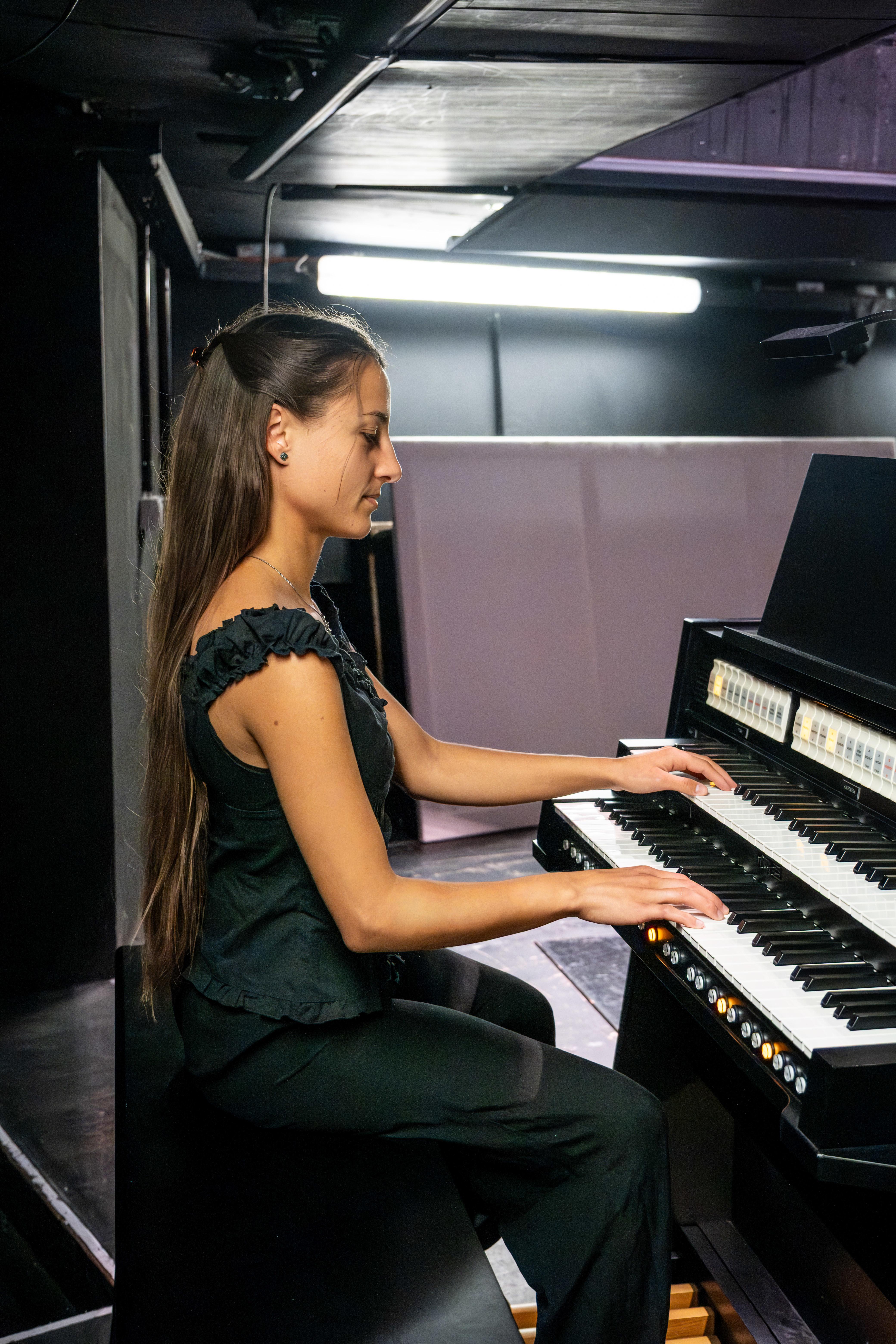 260728 Anahita Pasdar Organistin C Kristina Becker 007