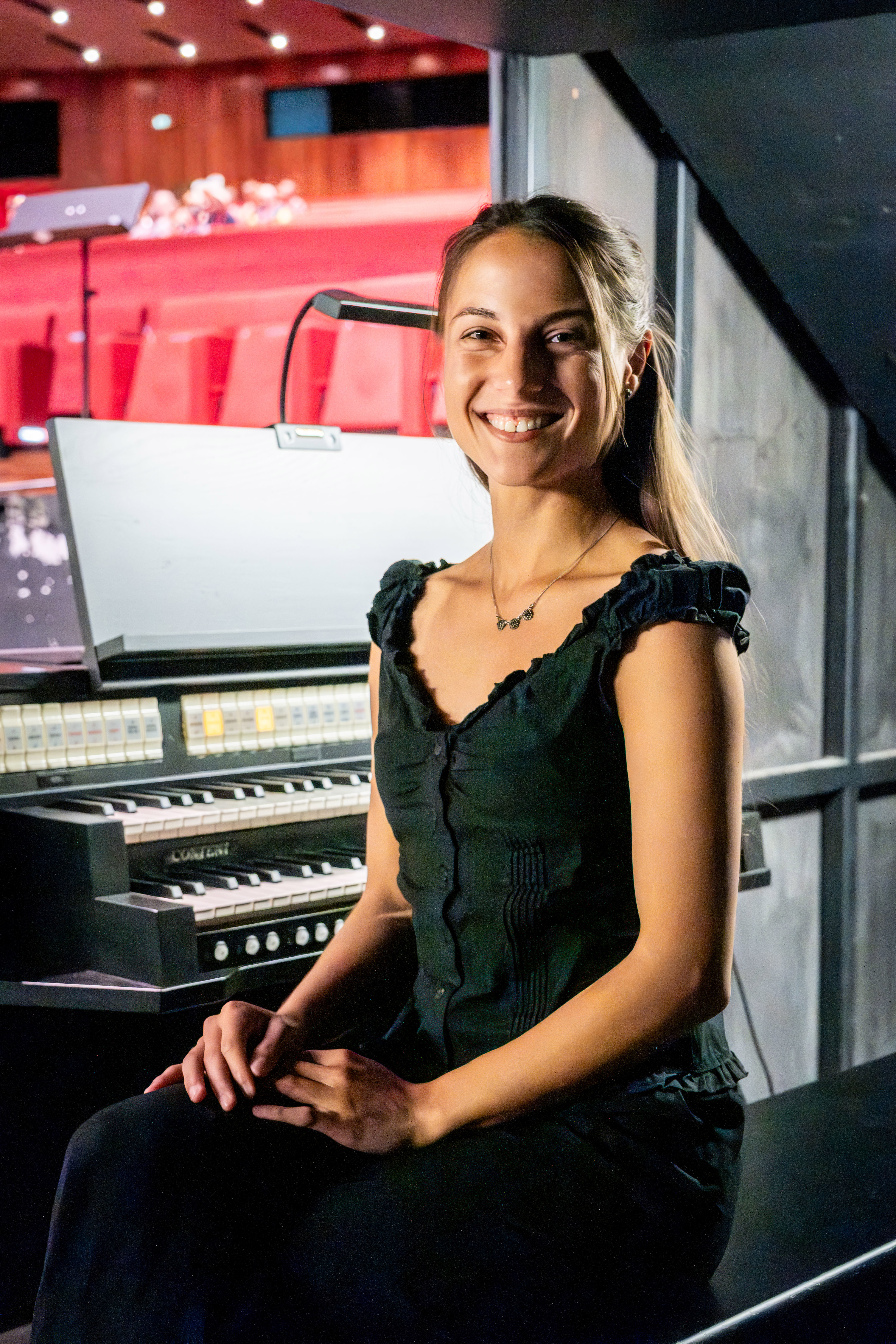 260728 Anahita Pasdar Organistin C Kristina Becker 021