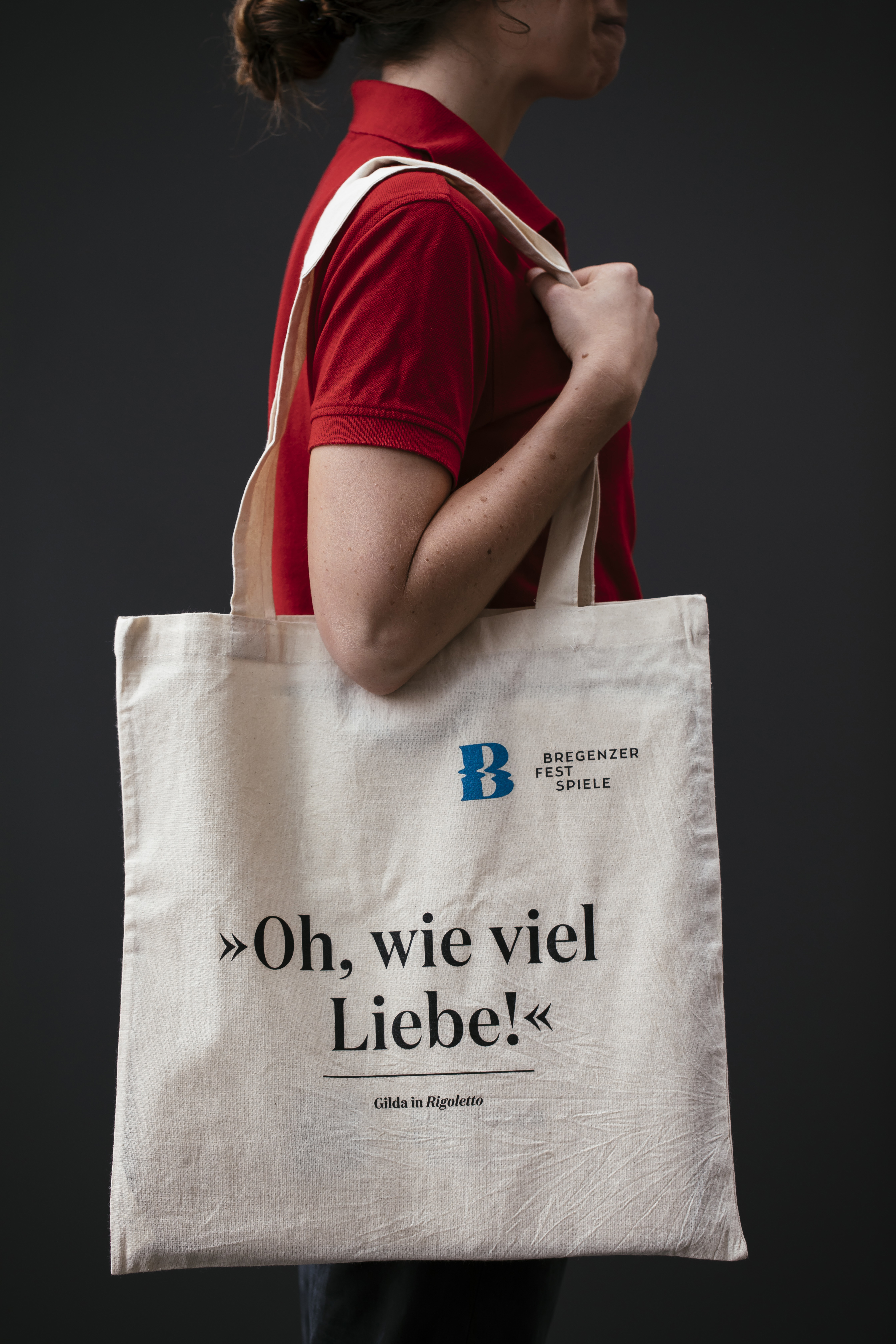 festspiele_2019_07_31_merchandise_24.jpg